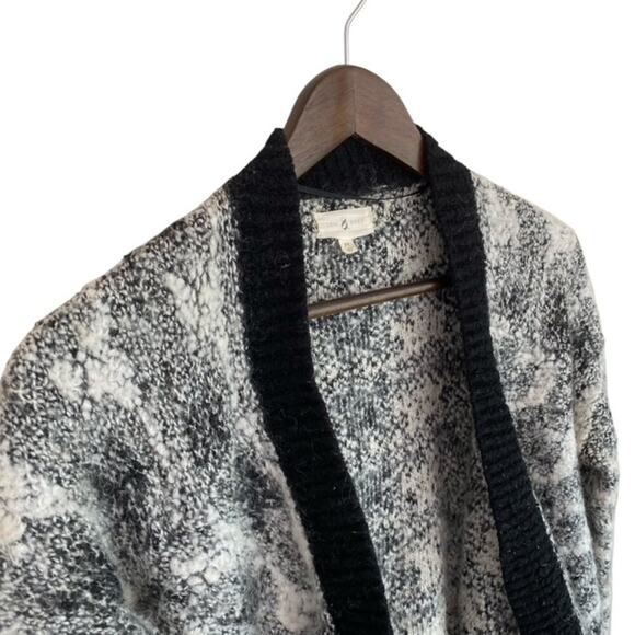 Lou and Grey Soft Snowbound Open Cardigan Sweater Size Medium Women’s - Picture 2 of 4